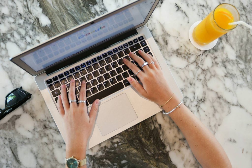 laptop munka
